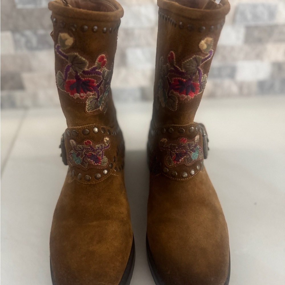 Frye Brown Embroidered Boots 38